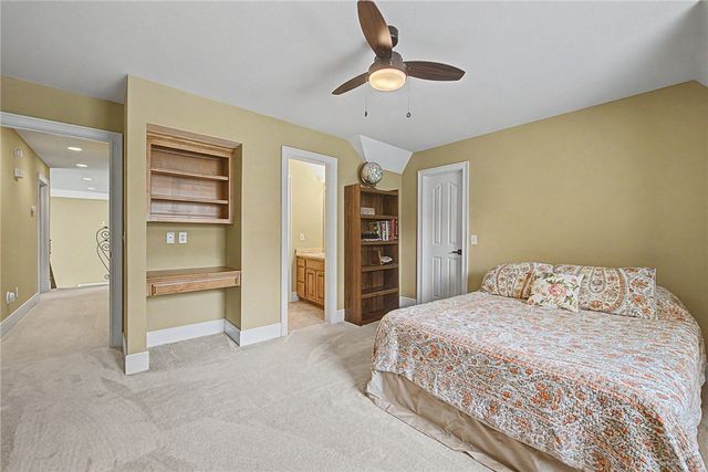 219 Ridgefield Street, Bentonville, AR 72712