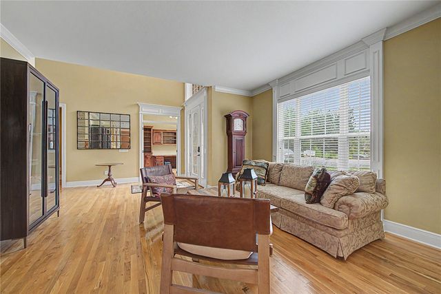 219 Ridgefield Street, Bentonville, AR 72712