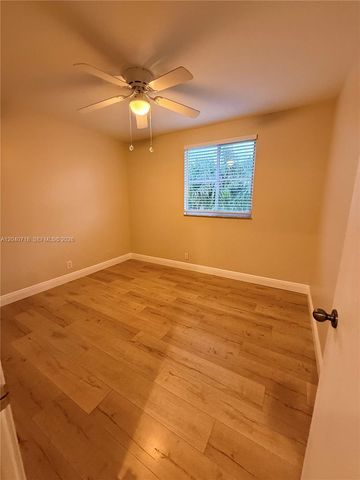 660 Sand Creek Cir, Weston, FL 33327