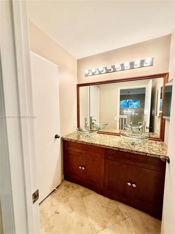 660 Sand Creek Cir, Weston, FL 33327