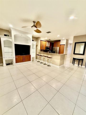660 Sand Creek Cir, Weston, FL 33327