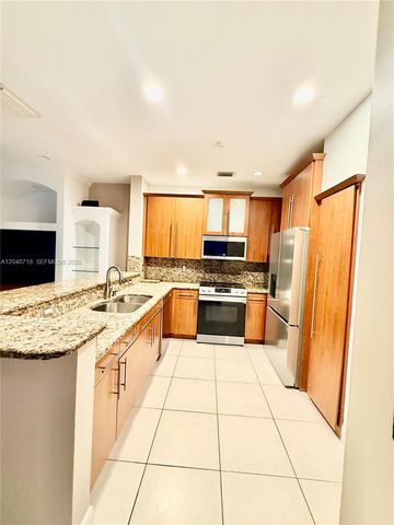660 Sand Creek Cir, Weston, FL 33327