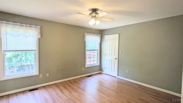 3959 Diamond Hill Road, Moneta, VA 24121