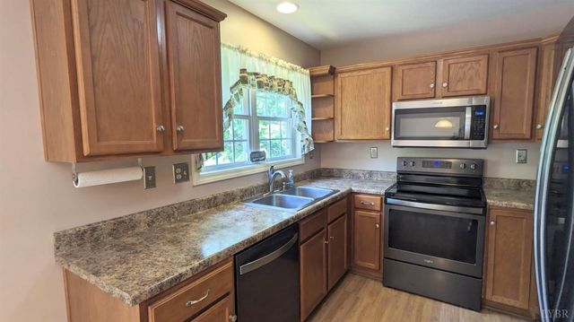 3959 Diamond Hill Road, Moneta, VA 24121