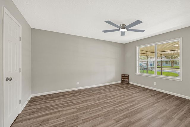 6113 Diamond Court, Texas City, TX 77591