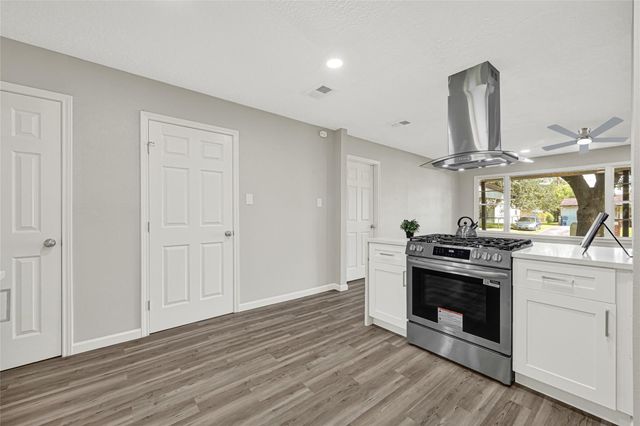 6113 Diamond Court, Texas City, TX 77591