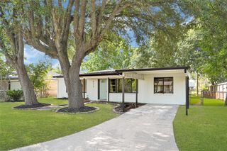 6113 Diamond Court, Texas City, TX 77591