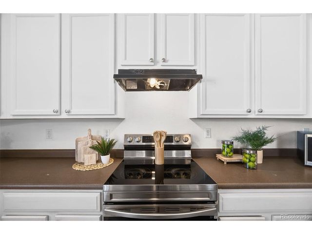 10491 Tucson St, Commerce City, CO 80022