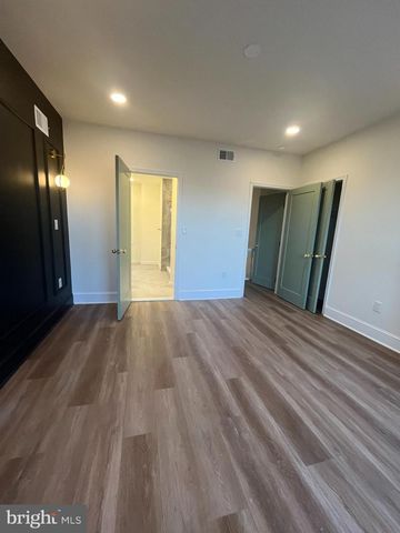 5712 CEDAR AVE, Philadelphia, PA 19143