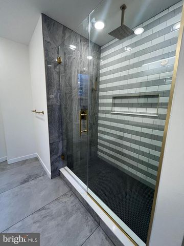 5712 CEDAR AVE, Philadelphia, PA 19143