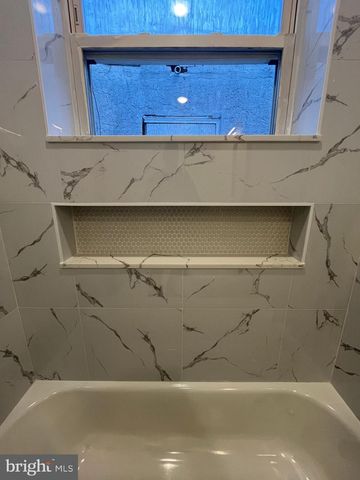 5712 CEDAR AVE, Philadelphia, PA 19143