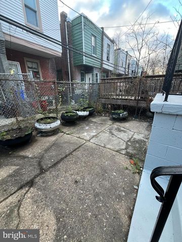 5712 CEDAR AVE, Philadelphia, PA 19143