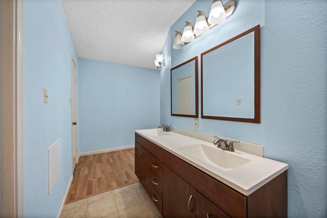 10831 Sandpiper Drive 188, Houston, TX 77096