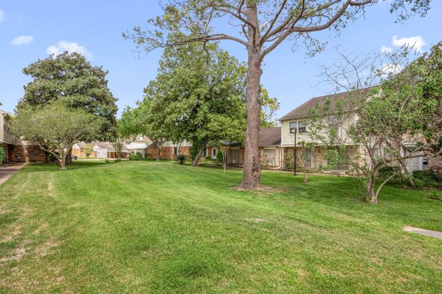 10831 Sandpiper Drive 188, Houston, TX 77096