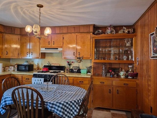 51 Central Avenue, New Bedford, MA 02745