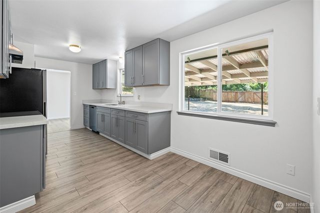 6024 S Alaska, Tacoma, WA 98408