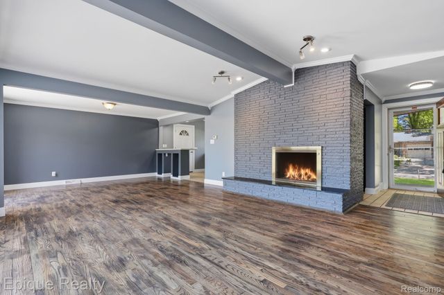 2549 Riverwood Drive, Port Huron, MI 48060
