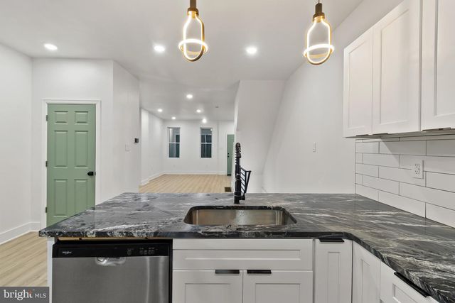 5214 W JEFFERSON ST, Philadelphia, PA 19131