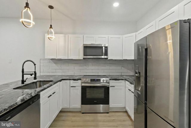 5214 W JEFFERSON ST, Philadelphia, PA 19131