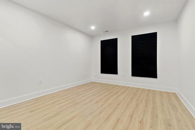 5214 W JEFFERSON ST, Philadelphia, PA 19131