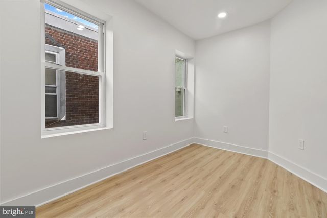 5214 W JEFFERSON ST, Philadelphia, PA 19131