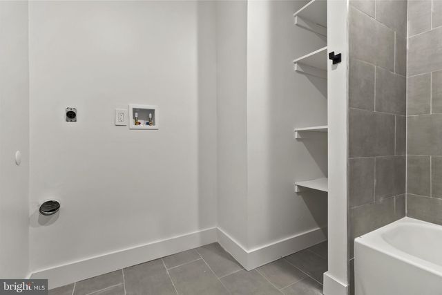 5214 W JEFFERSON ST, Philadelphia, PA 19131