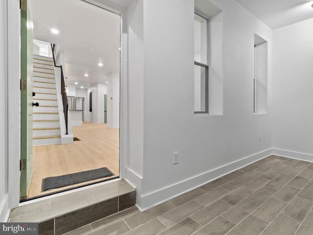 5214 W JEFFERSON ST, Philadelphia, PA 19131