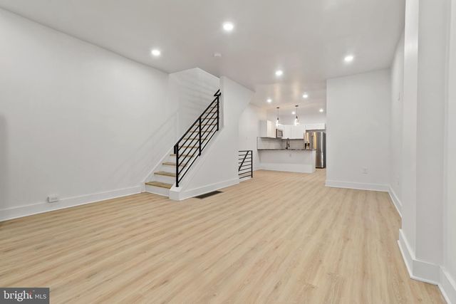 5214 W JEFFERSON ST, Philadelphia, PA 19131