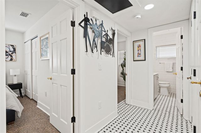 308 E HOLLYWOOD STREET, Tampa, FL 33604