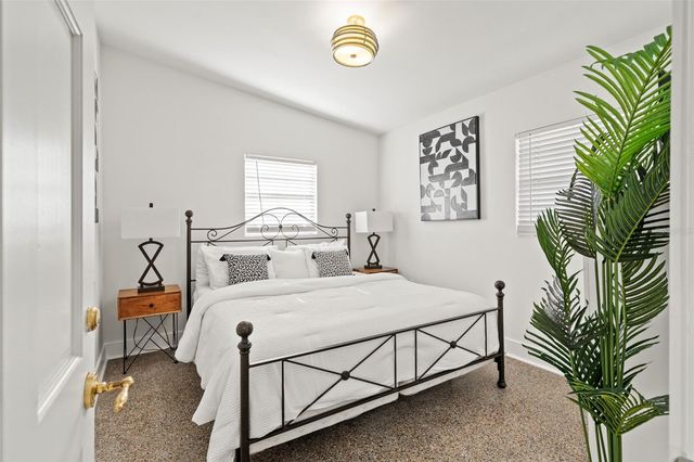 308 E HOLLYWOOD STREET, Tampa, FL 33604