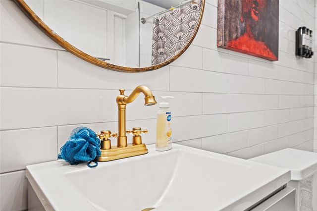 308 E HOLLYWOOD STREET, Tampa, FL 33604