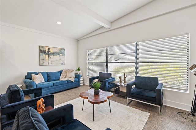 308 E HOLLYWOOD STREET, Tampa, FL 33604