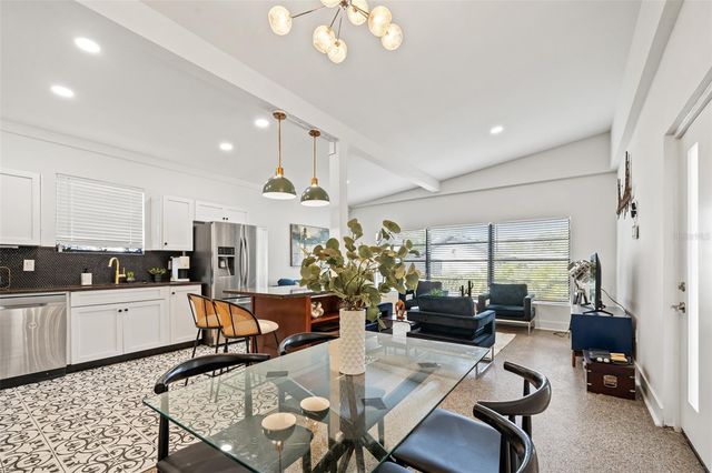 308 E HOLLYWOOD STREET, Tampa, FL 33604