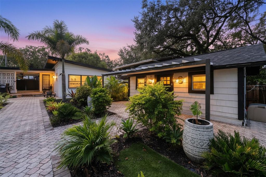 308 E HOLLYWOOD STREET, Tampa, FL 33604