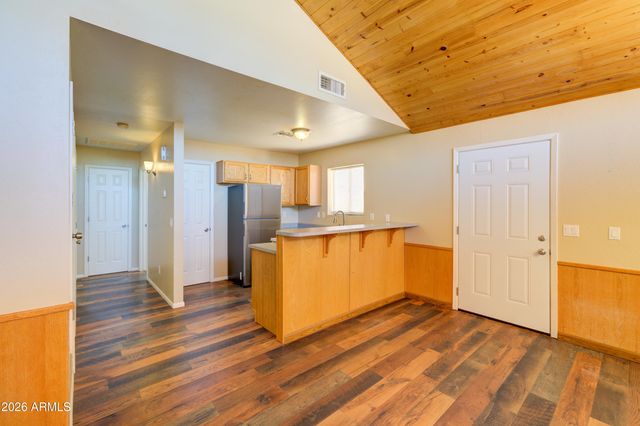 10261 E La Palma Avenue, Gold Canyon, AZ 85118