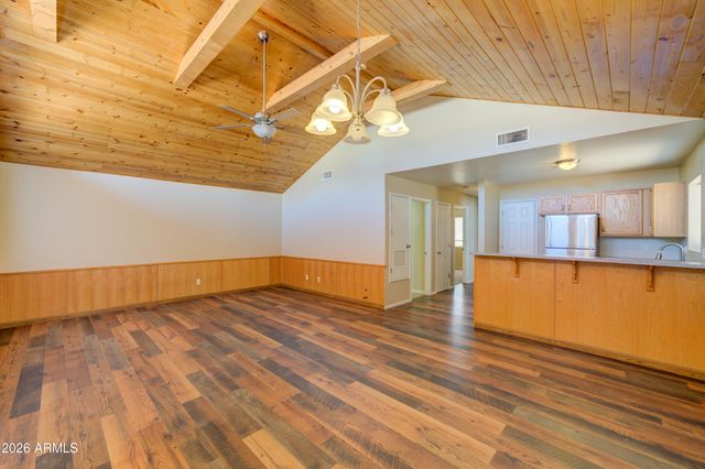 10261 E La Palma Avenue, Gold Canyon, AZ 85118