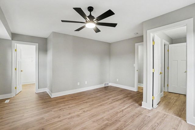 2123 Lakeshore Drive, Muskegon City, MI 49441