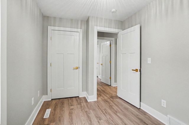 2123 Lakeshore Drive, Muskegon City, MI 49441