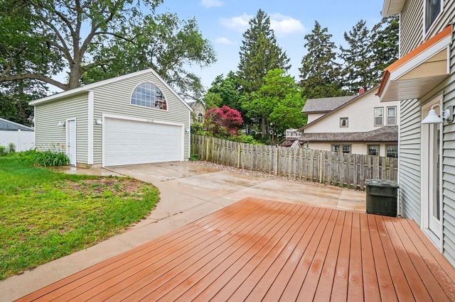 2123 Lakeshore Drive, Muskegon City, MI 49441