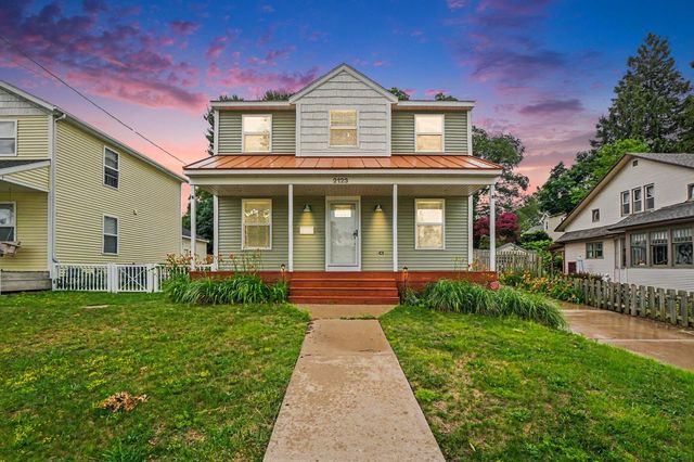 2123 Lakeshore Drive, Muskegon City, MI 49441