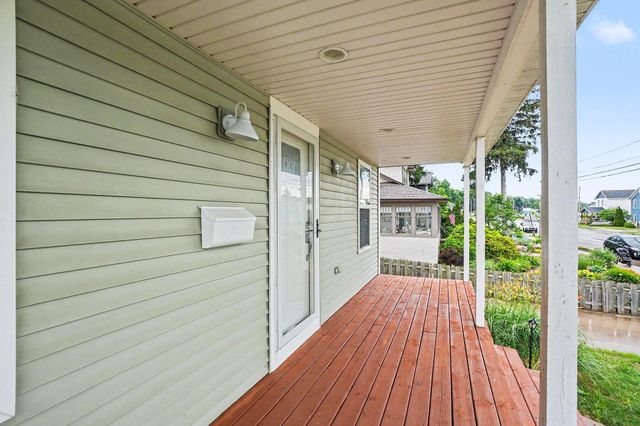 2123 Lakeshore Drive, Muskegon City, MI 49441
