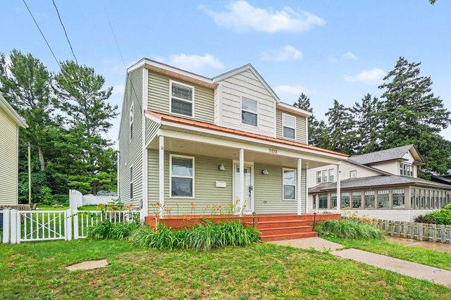 2123 Lakeshore Drive, Muskegon City, MI 49441
