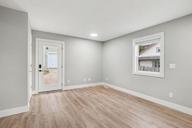 2123 Lakeshore Drive, Muskegon City, MI 49441