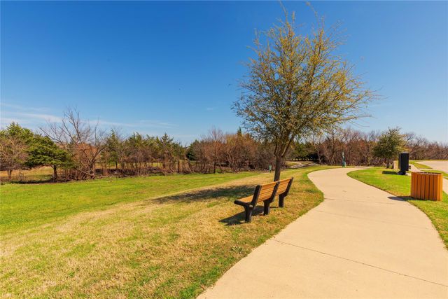313 Sweetleaf Drive, Fate, TX 75087
