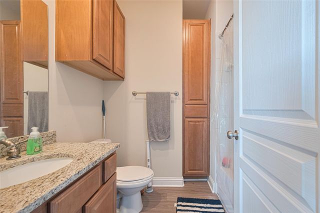 24 Versante Court, Houston, TX 77070