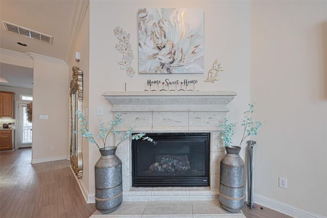 24 Versante Court, Houston, TX 77070