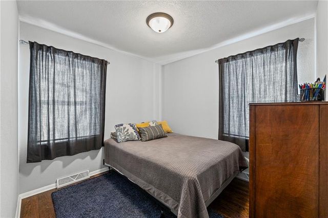 402 Park Avenue, Belton, MO 64012