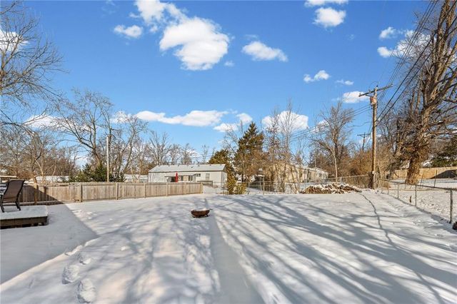 402 Park Avenue, Belton, MO 64012