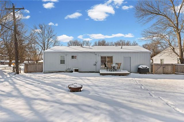 402 Park Avenue, Belton, MO 64012