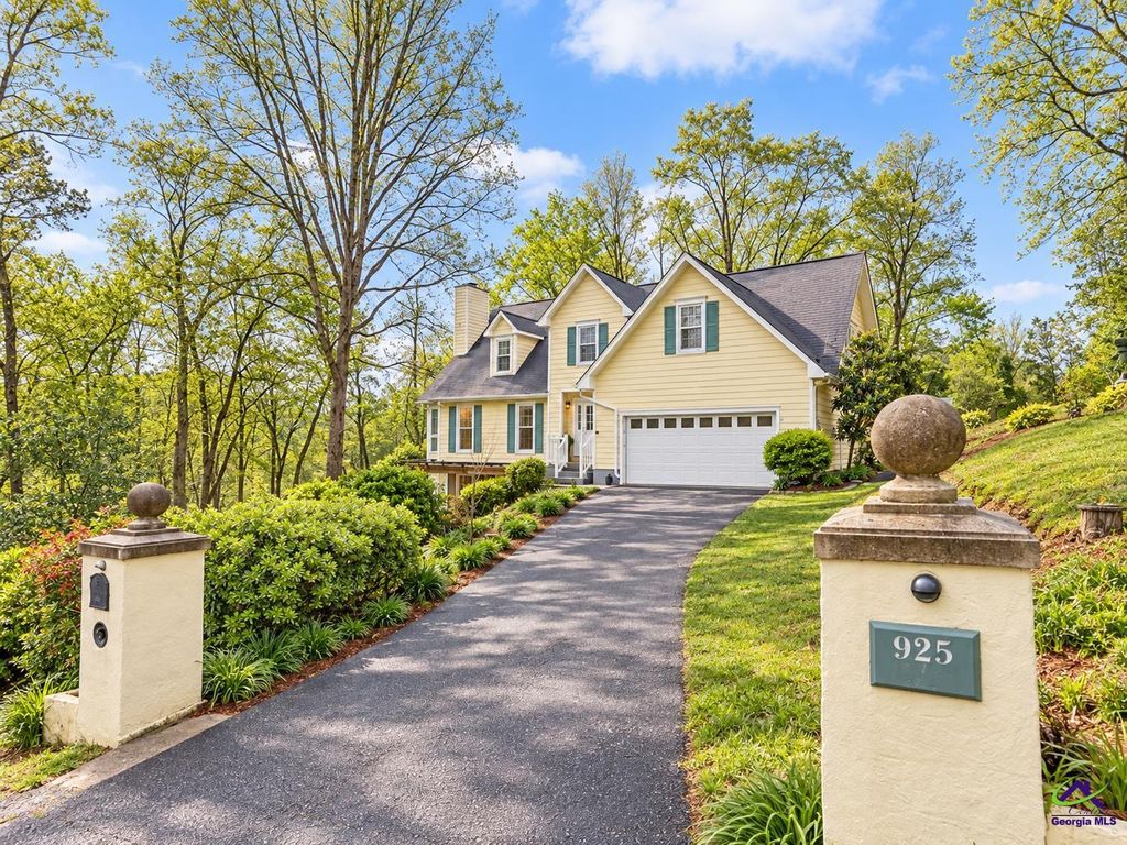 925 Captain Kell Dr, Macon, GA 31210